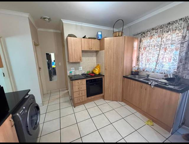 2 BEDROOM APARTMENT FOR SALE IN SUMMERFIELDS ESTATE